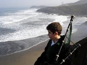 Kid with a bagpipe in Arnao